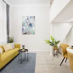 Apartment Stylish & Cozy Budapest