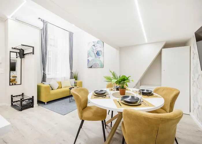 Stylish & Cozy Budapest